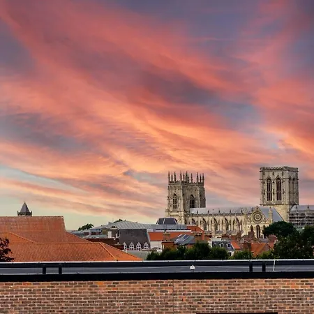Minster View @ Ryedale House Apartment *
